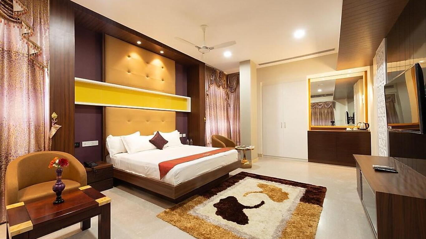 Hotel Vlr Residency