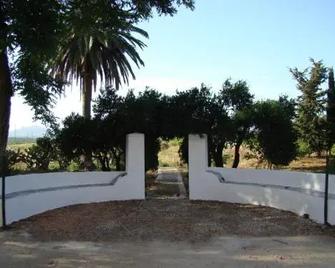 Villa Velez - Balestrate - Buiten zicht