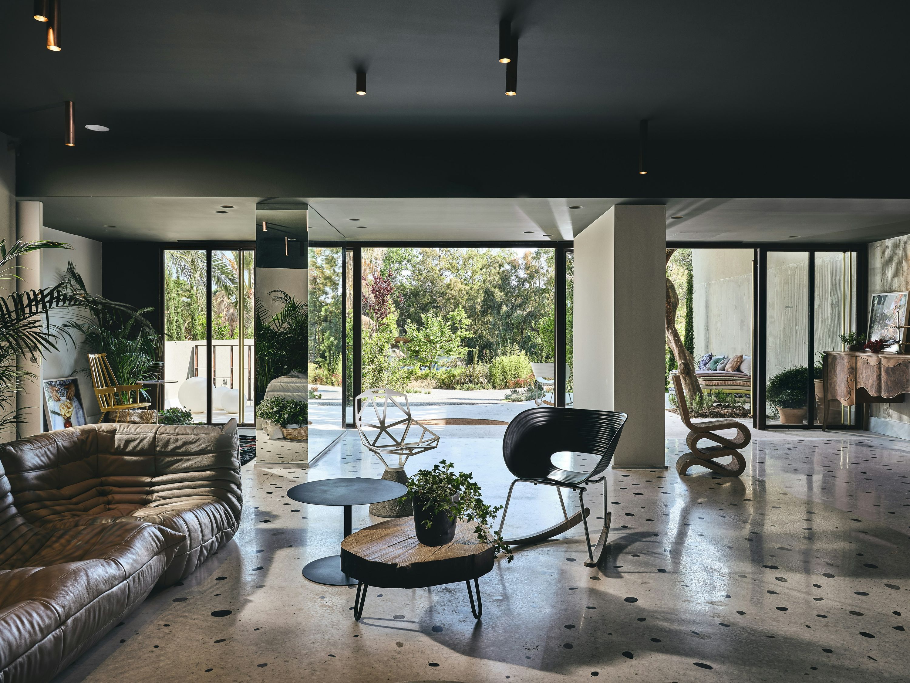 EKIES All Senses Resort, a Member of Design Hotels - 보우르보우로우 - 로비