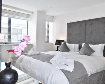 Prime Properties - London - Bedroom