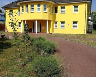 Felixanum Hotel & Galerie - Isernhagen - Gebäude