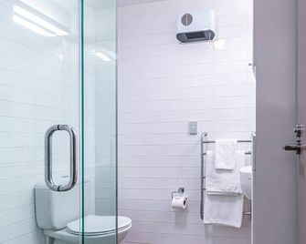 Central Luxury Apartment 108 - Wanaka - Bathroom