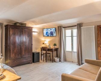B&b Antico Tralcio - San Martino Alfieri - Living room