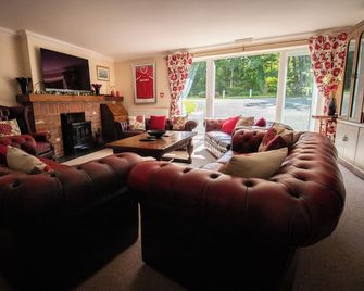 Lovesgrove Country Guest House - Pembroke - Wohnzimmer