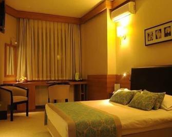 Otel Basti Otantik - Баликесір - Спальня