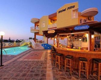 Filia Hotel Apartments - Stalida - Bar