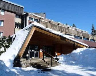 VVF Club Intense Massif du Sancy - 2 Room Apartment 6 People 1 baby - Besse-et-Saint-Anastaise - Gebäude