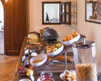 Agriturismo Guthiddai - Oliena - Bufé