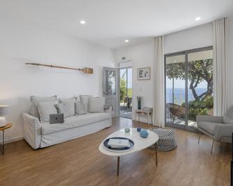 Lazareto Mar by An Island Apart - Funchal - Living room