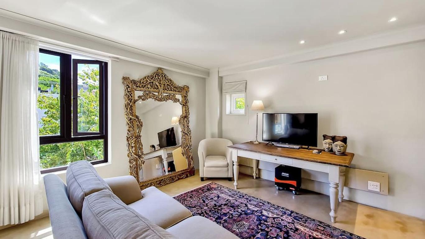 Rouge on Rose Boutique Hotel