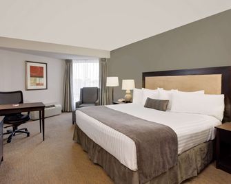 Ramada by Wyndham Kamloops - קאמלופס - חדר שינה