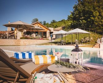 Relais Almaranto - Calamandrana - Zwembad