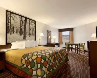 Riverdale Inn - Springfield - Schlafzimmer