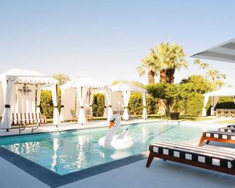 Hotel El Cid by AvantStay Mid-Century Charm with Poolside Cabanas - Palm Springs - Piscina
