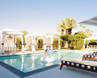 Hotel El Cid by AvantStay - פאלם ספירנגס - בריכה