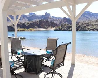 Parker Dreamin with Casita - Parker Dam - Patio