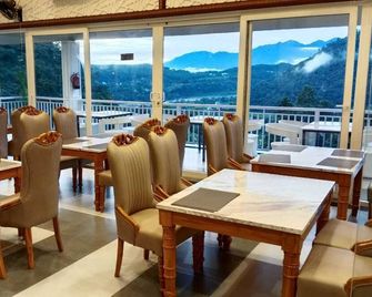 The Whispering Winds Resort - Dehradun - Restaurant