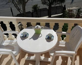 Ivoton home - Paphos - Balkon