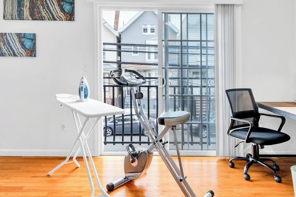 3 Bedroom w Garage mins to Dream Mall & New York City - Newark