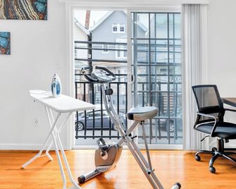 3 Bedroom w Garage mins to Dream Mall & New York City - Newark