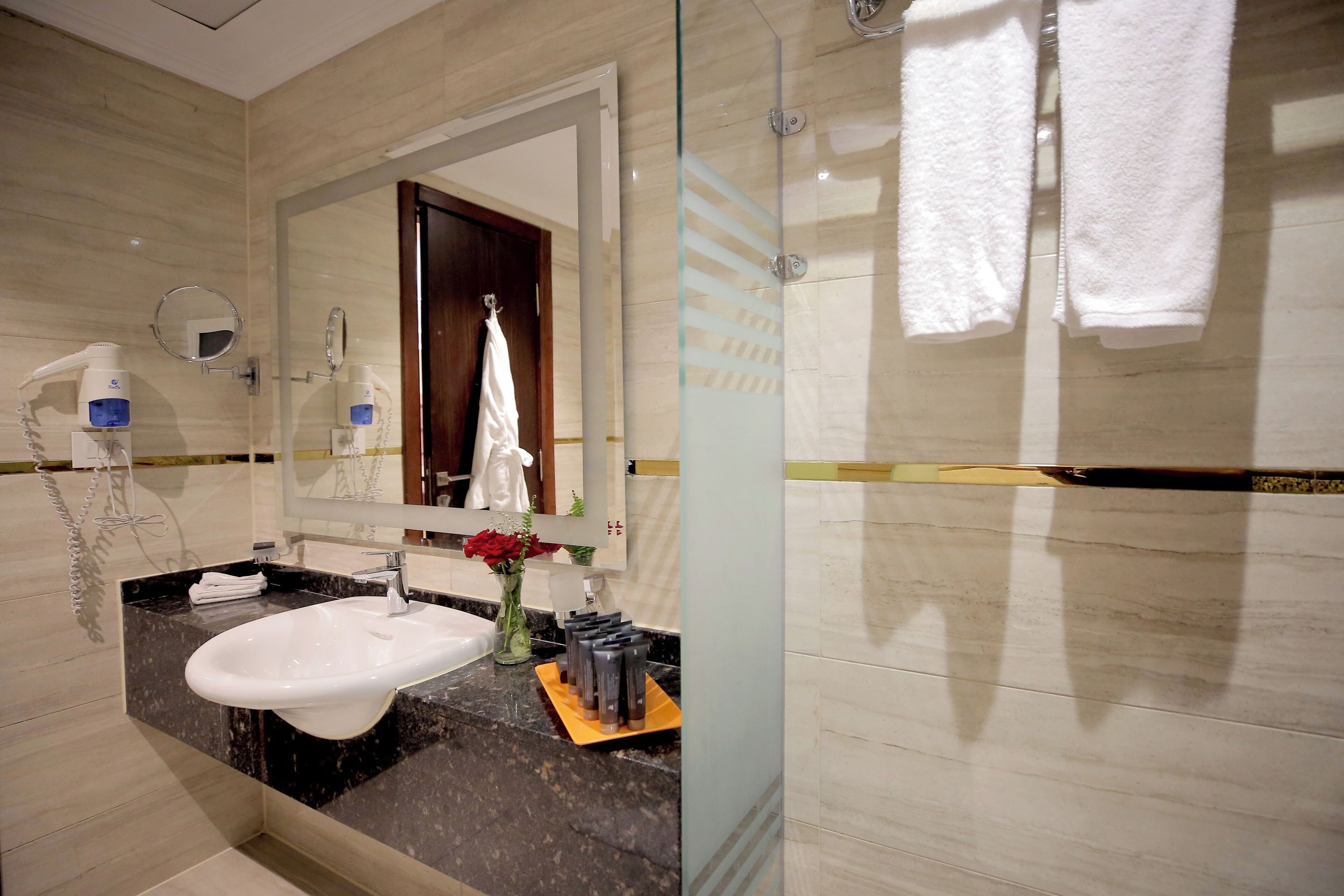 Cairo Taj Hotels & Suites - Dokki - קהיר