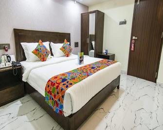 Collection O Prince Park - Velur - Schlafzimmer