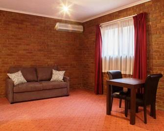 Fountain Court Motor Inn Albury - Albury - Vardagsrum