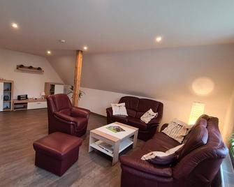 Vacation Apartment Utkiek In Aurich Ostfriesland - Aurich - Wohnzimmer