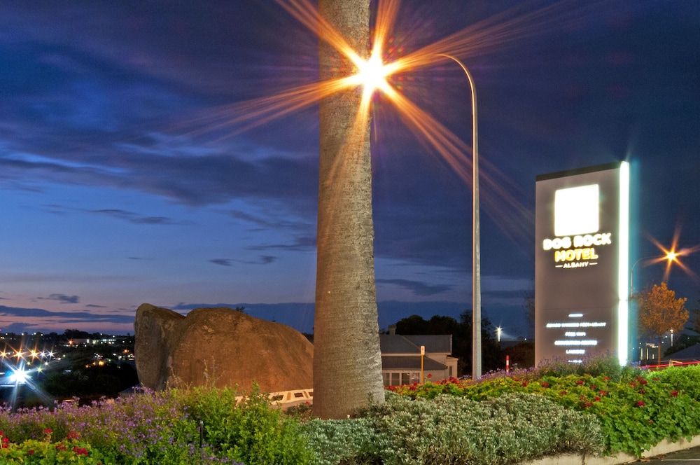 Dog Rock Motel - Albany - Utomhus