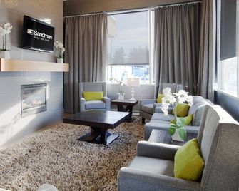 Sandman Hotel & Suites Williams Lake - Williams Lake - Living room