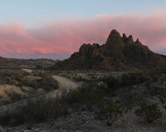 Big Bend Lodging at Ten Bits Ranch | Room #9 (Barber Shop) - Terlingua