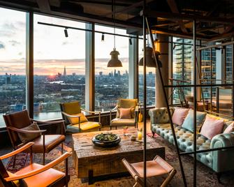 Novotel London Canary Wharf - London - Bar