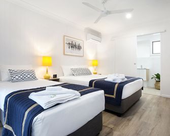 Blue Heron Motel - Mermaid Beach