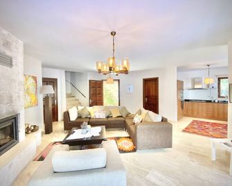 Club Hotel Barbarossa - קאס - סלון