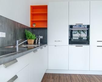 Soulfactory Apartments - Neu Ulm - Kitchen
