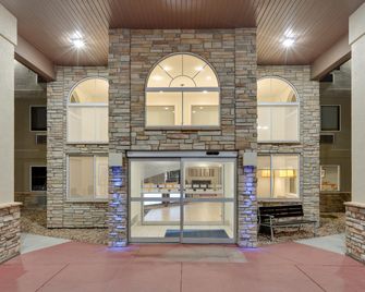 Holiday Inn Express & Suites Scottsbluff-Gering By IHG - Scottsbluff - Gebäude