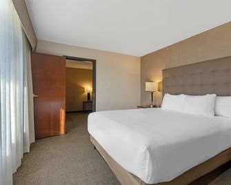 Drury Inn & Suites Joplin - Joplin - Habitación