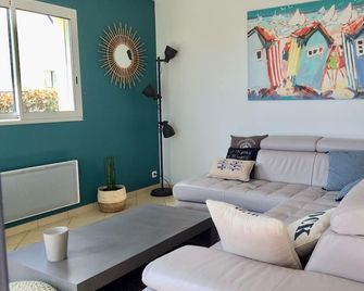 House sea view 500m from the beach erdeven - Erdeven - Living room