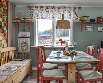 Awesome Home In Torsby With Wifi - Torsby - Comedor