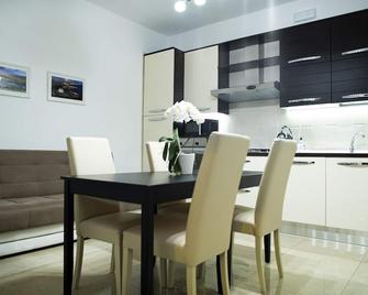 20 m. from the sea of Santa Caterina, Gallipoli at 15 km. - Nardò - Dining room