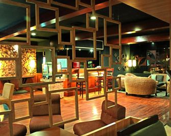 Patra Semarang Hotel & Convention - Semarang - Salon