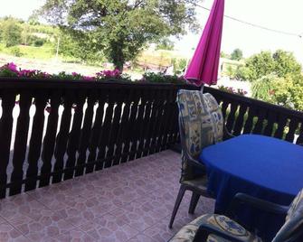 Guesthouse Magdalena - Rakovica - Balcón