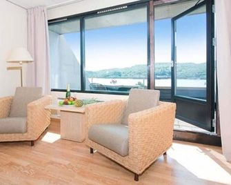 Farsund Fjordhotell - Farsund - Stue