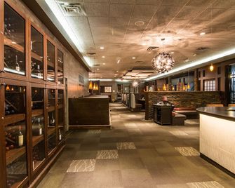 Coast Kamloops Hotel & Conference Centre - קאמלופס - בר