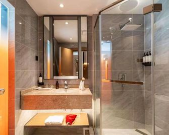 Qinhuangdao Haishanghai International Hotel - Qinhuangdao - Schlafzimmer