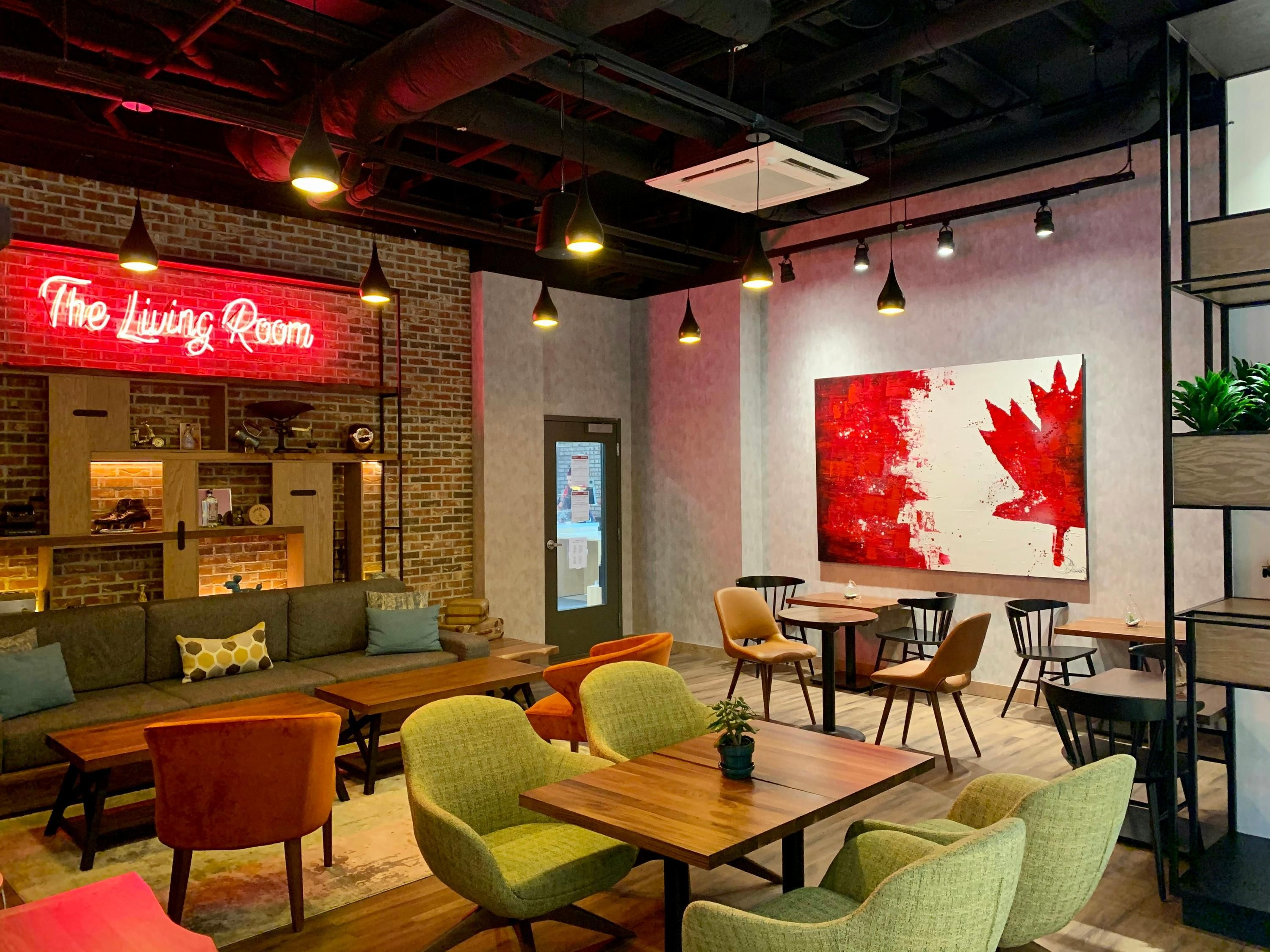 Canvas Moncton, Tapestry Collection by Hilton - Moncton - Area lounge