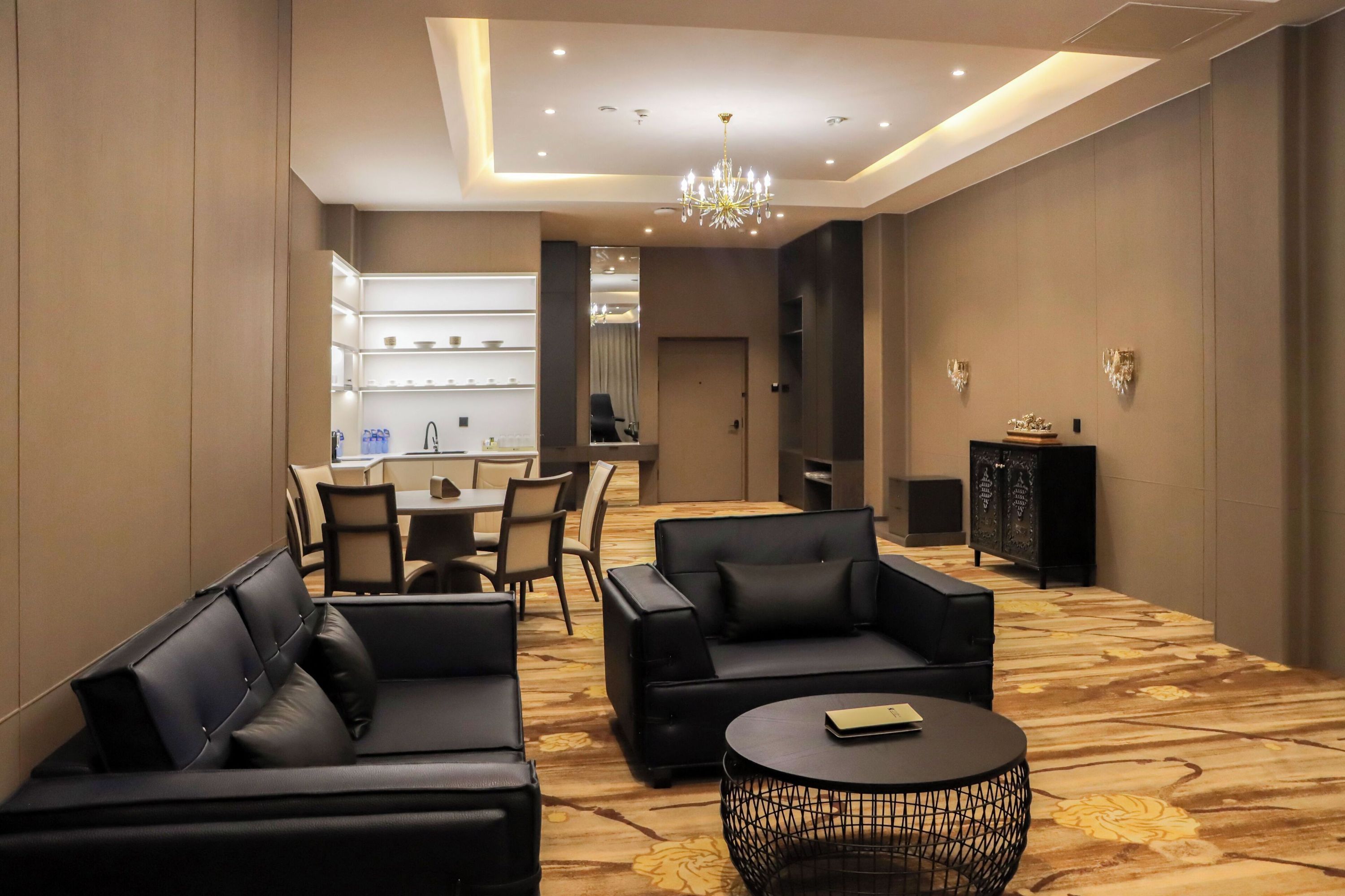 Khubilai Hotel Ulaanbaatar - אולאנבאטר - טרקלין