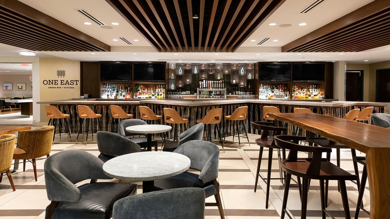 더 웨스틴 캔자스시티 앳 크라운 센터