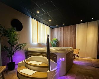 Hotel & Spa Le Renard Centre - Chalons en Champagne - Spa