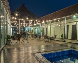 Mercy Hostel - Chiang Rai - Pool